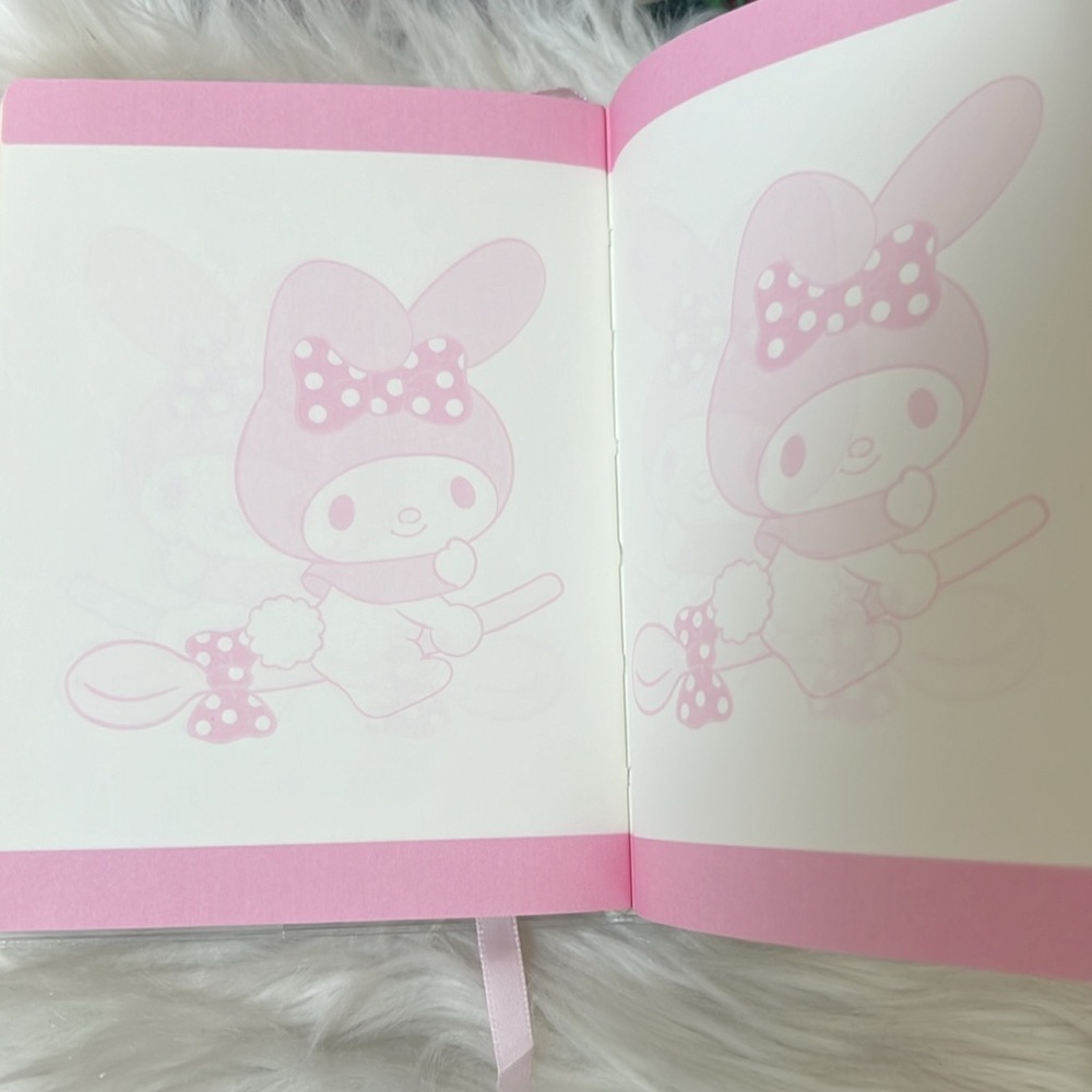 Sanrio My Melody Notebook with Divider Ribbon - Picture 5 of 6